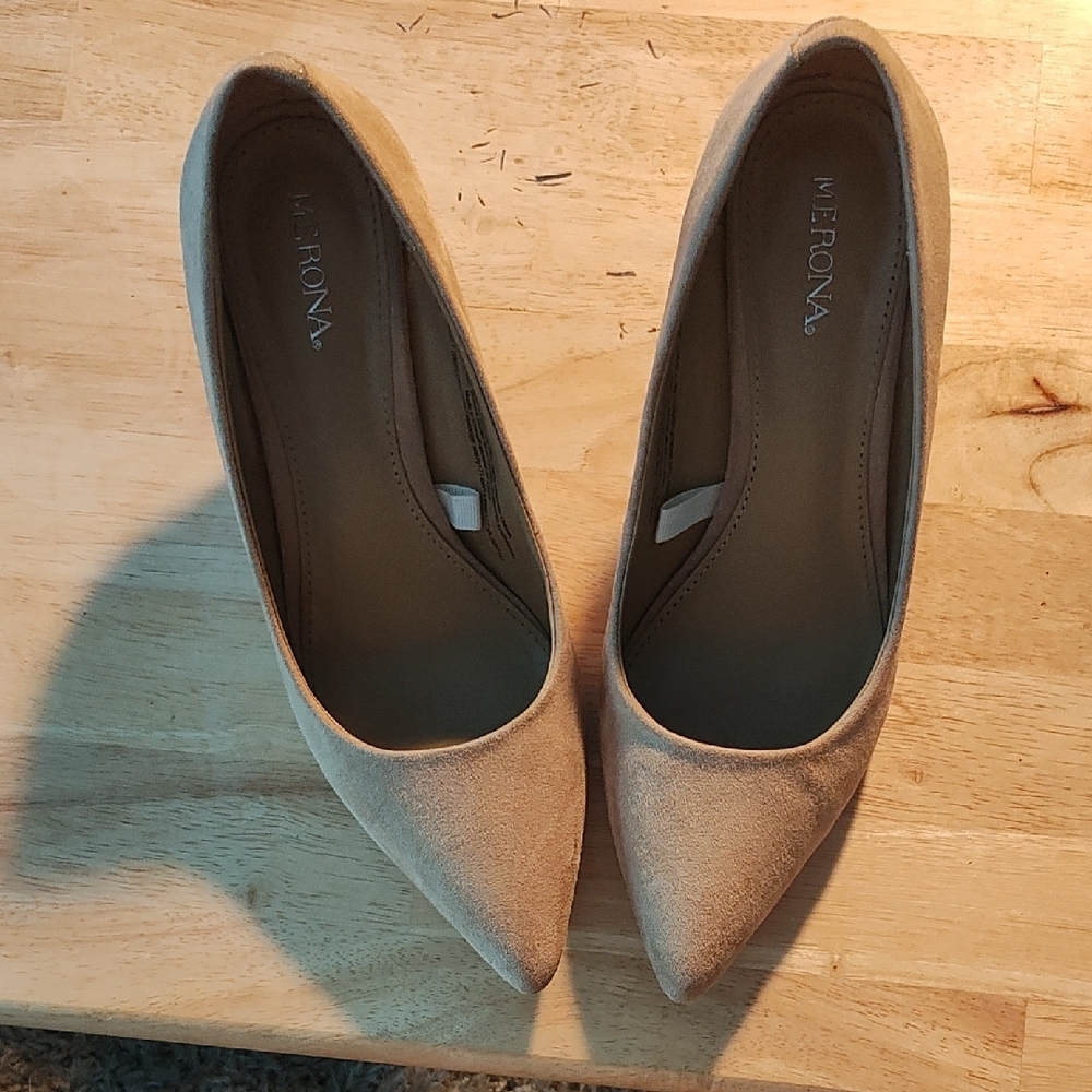 Merona Tan Heels Classic Pointed-Toe Pumps
